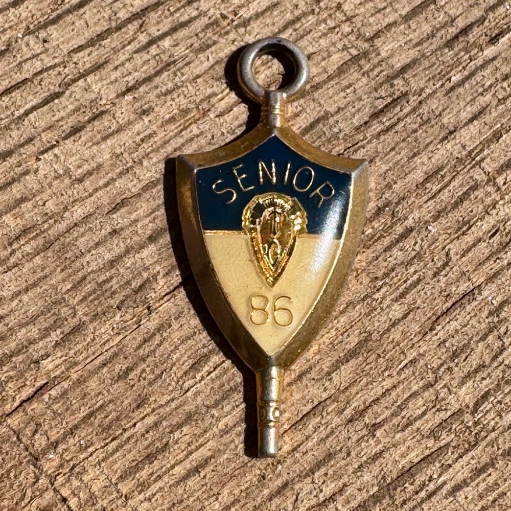 1986 Jostens Pendant Charm High School Senior Navy Blue Cream Gold tone